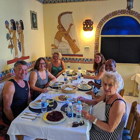 Elphardous Hotel Luxor Eksteriør bilde