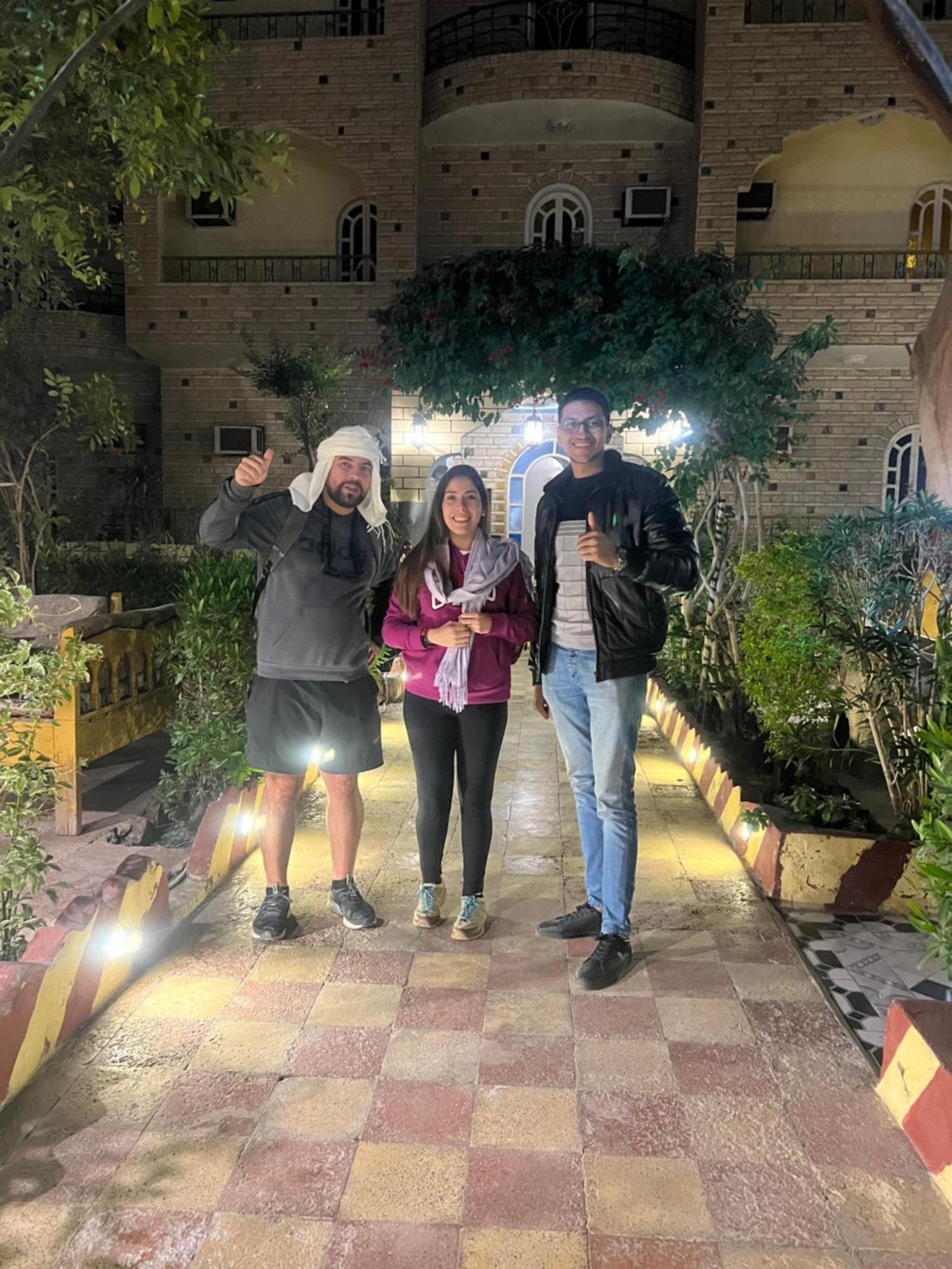 Elphardous Hotel Luxor Eksteriør bilde