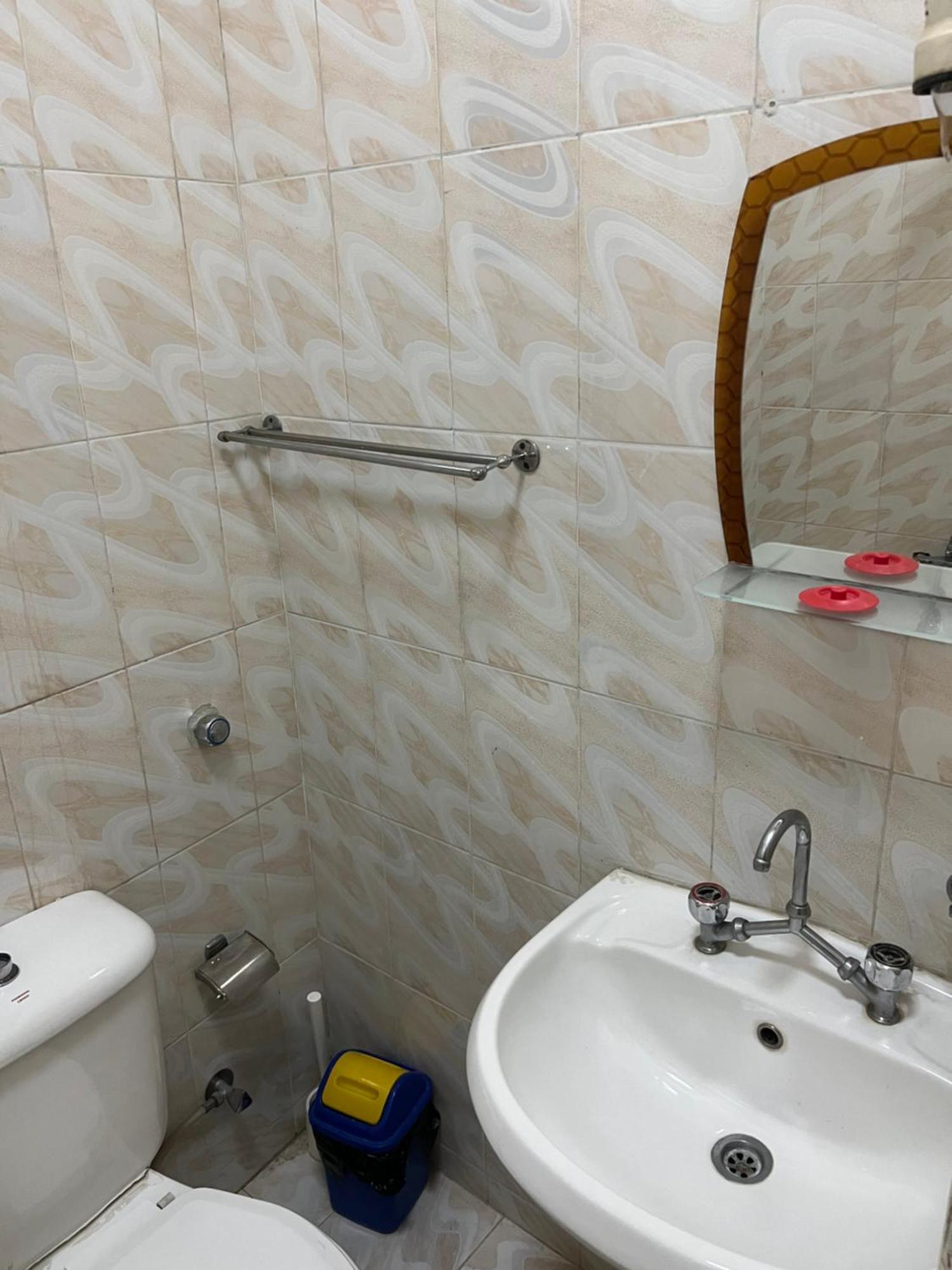 Elphardous Hotel Luxor Eksteriør bilde