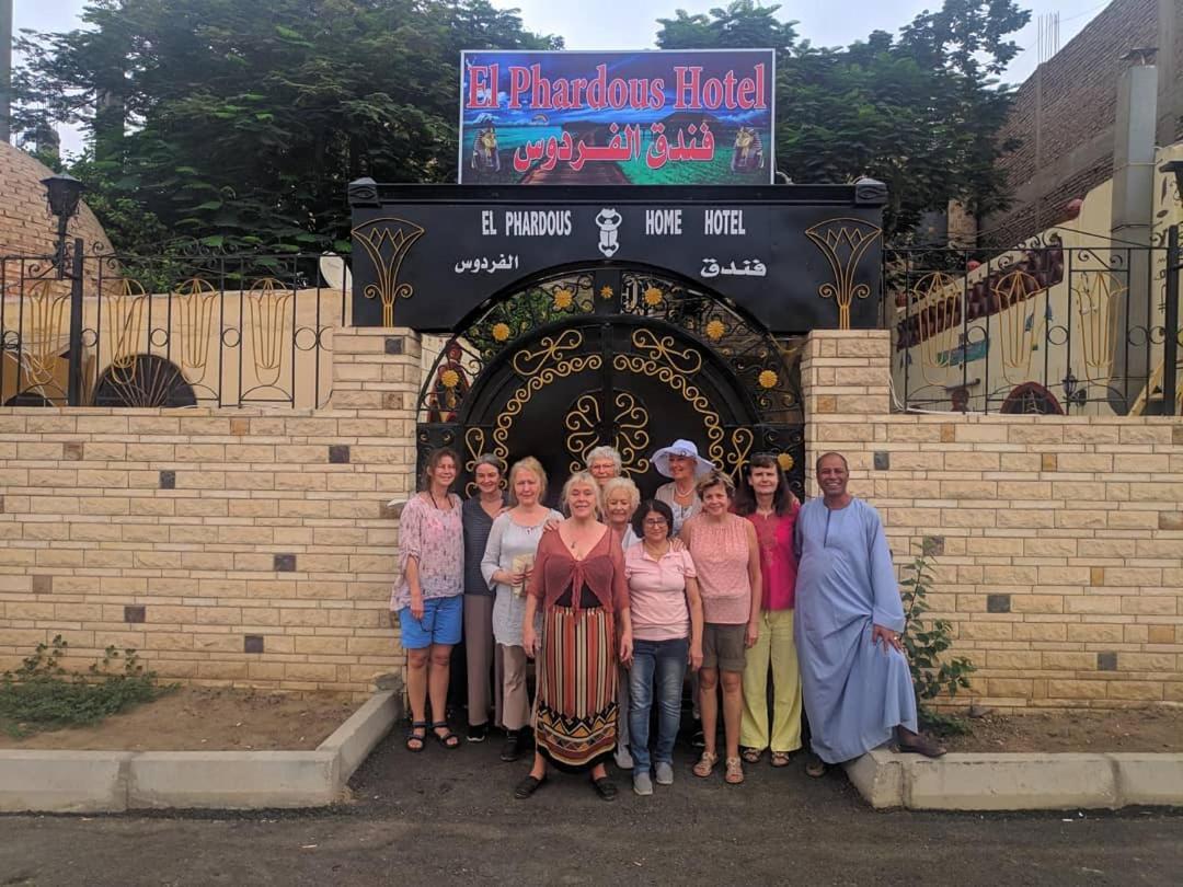Elphardous Hotel Luxor Eksteriør bilde